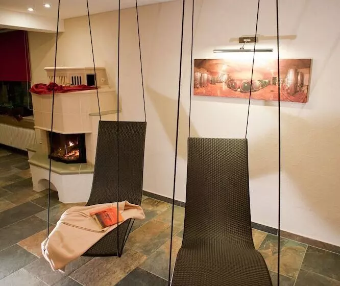 Majatalo Wein & Wohngut Paulushof