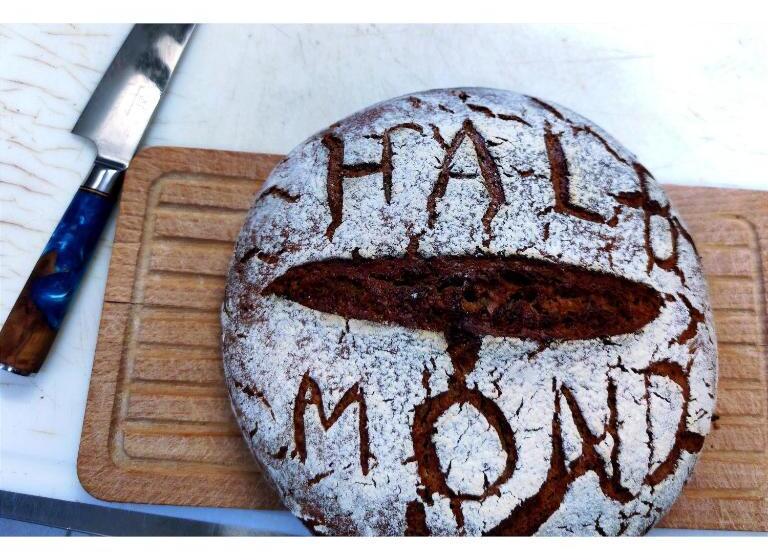 호스텔 Gasthaus Zum Halbmond