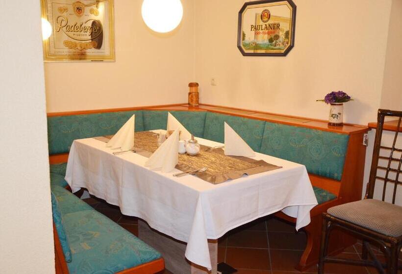 Общежитие Zur Hallenburg