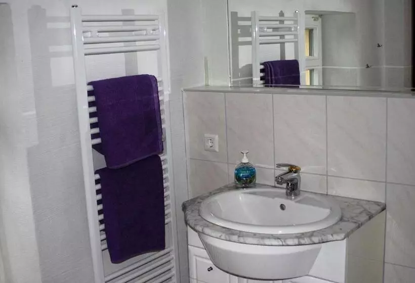 Gutshof Leipzig  Podelwitz Pension