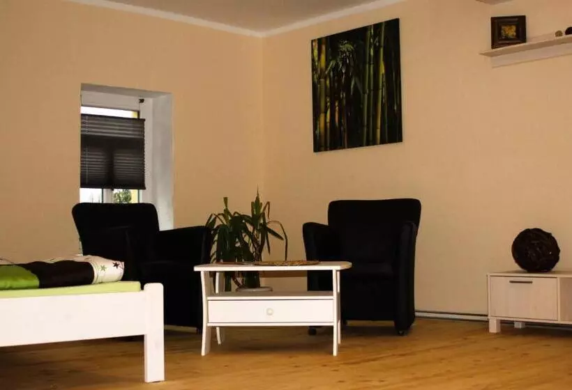 Gutshof Leipzig  Podelwitz Pension