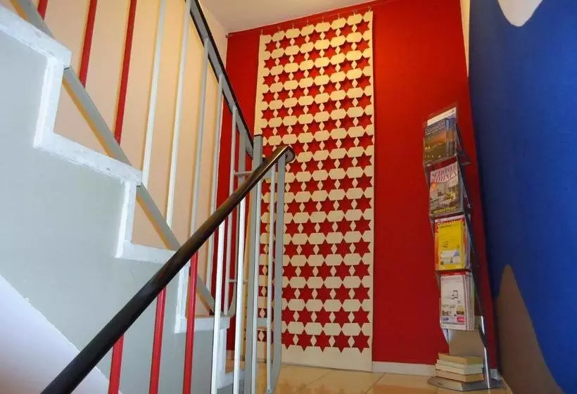 ペンション Air Boardinghouse Tulip Stockum, Zu Fuß   3 Minuten Zur Messe