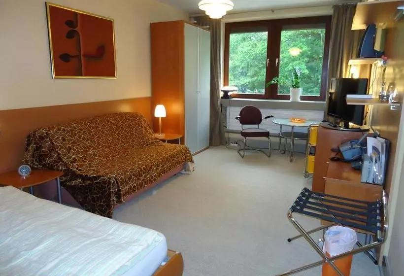 ペンション Air Boardinghouse Tulip Stockum, Zu Fuß   3 Minuten Zur Messe