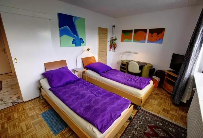 ペンション Air Boardinghouse Tulip Stockum, Zu Fuß   3 Minuten Zur Messe