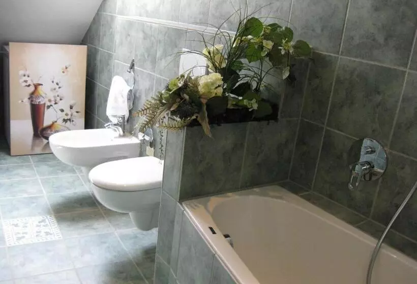 پانسیون Weingut Franz Schäfer