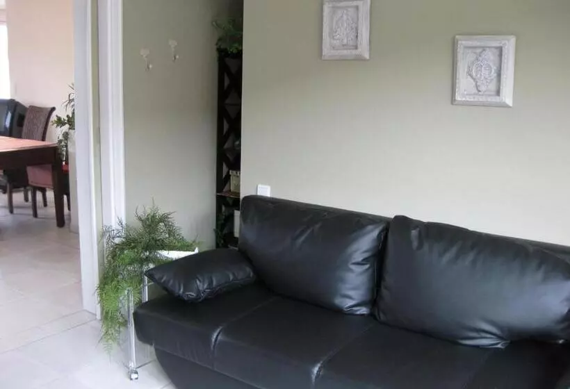 پانسیون Weingut Franz Schäfer