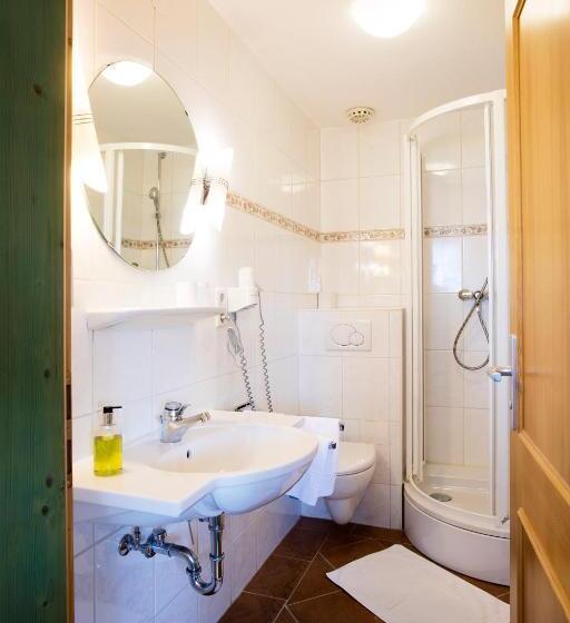 펜션 Gasthaus Zum Kreuz