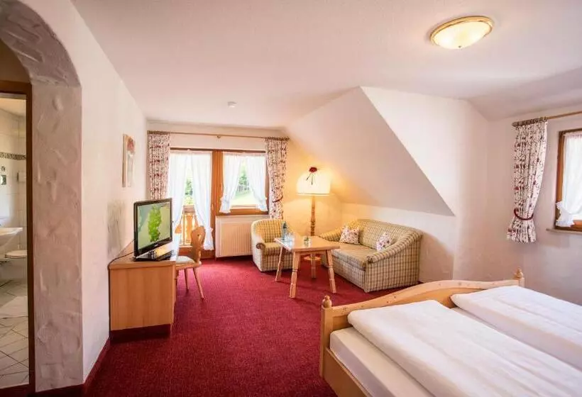 Majatalo Gasthaus Zum Kreuz