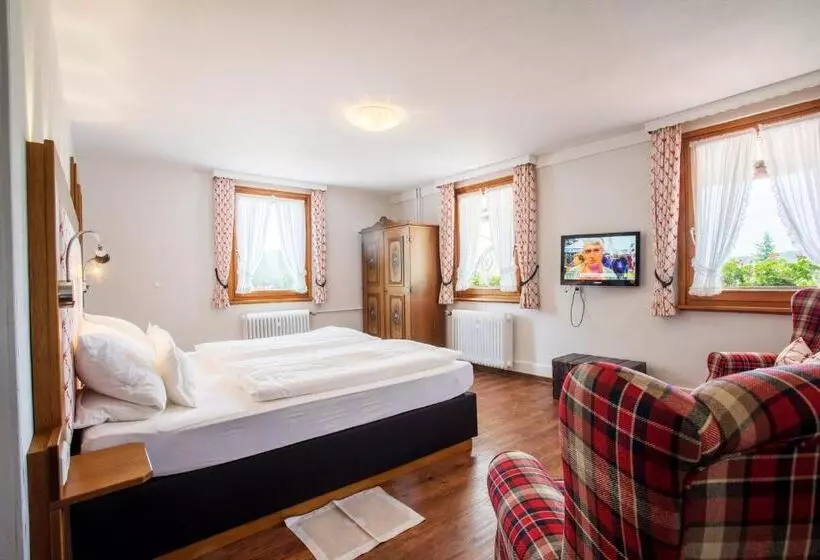 Majatalo Gasthaus Zum Kreuz