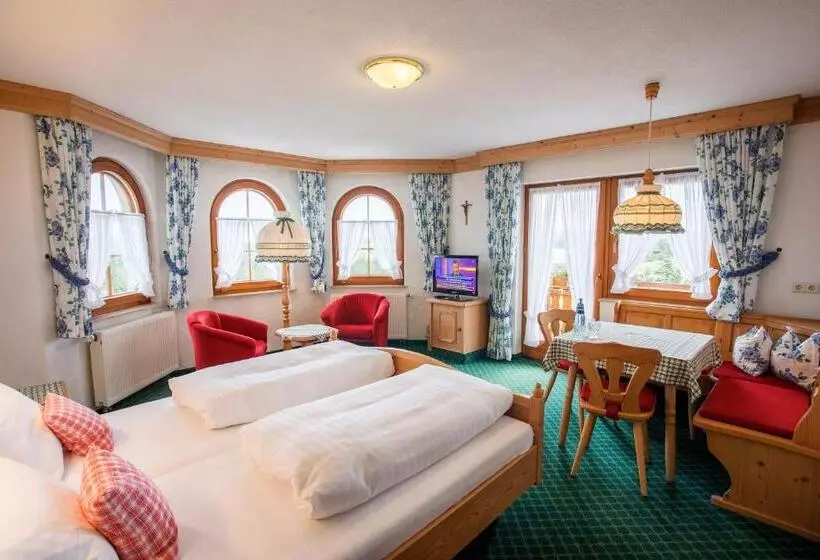 Majatalo Gasthaus Zum Kreuz