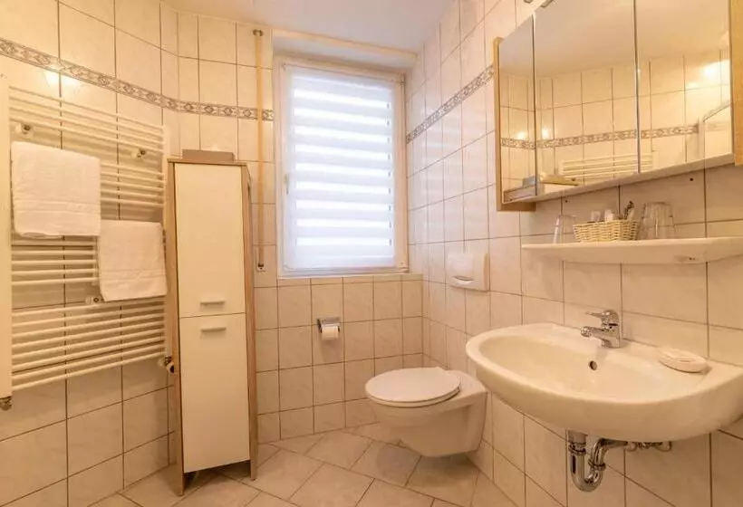 Majatalo Zur Lindenau