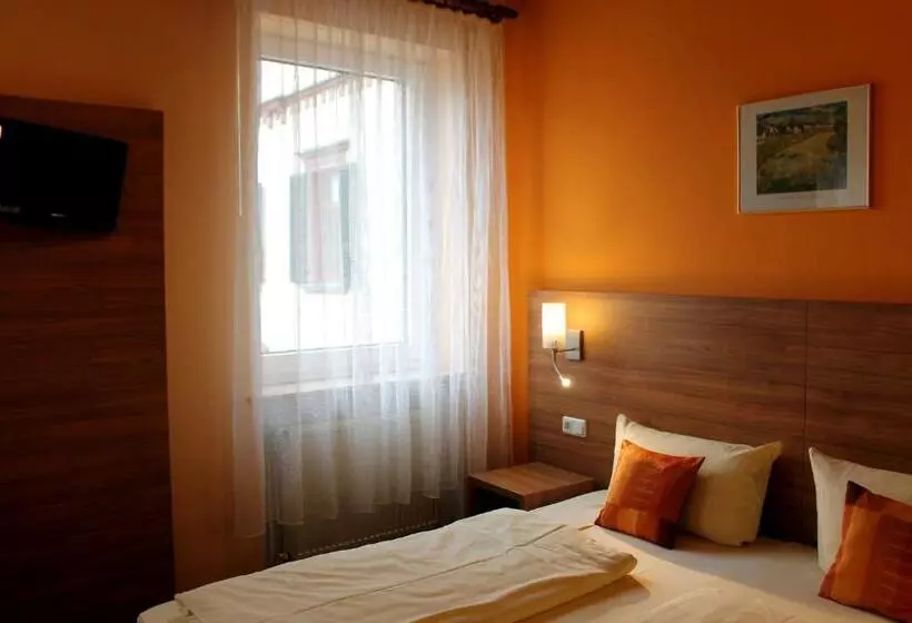 Majatalo Zur Lindenau