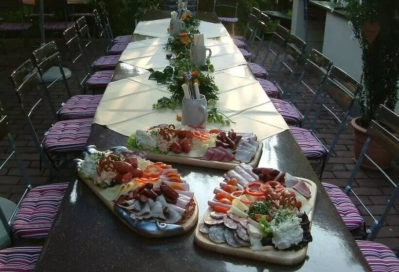 Pension St. Georg Mit Moststüberl