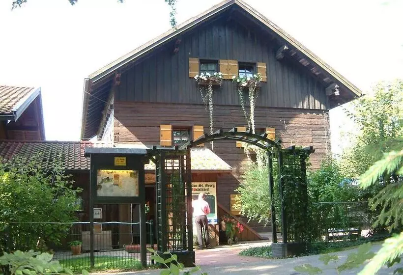 Pension St. Georg Mit Moststüberl
