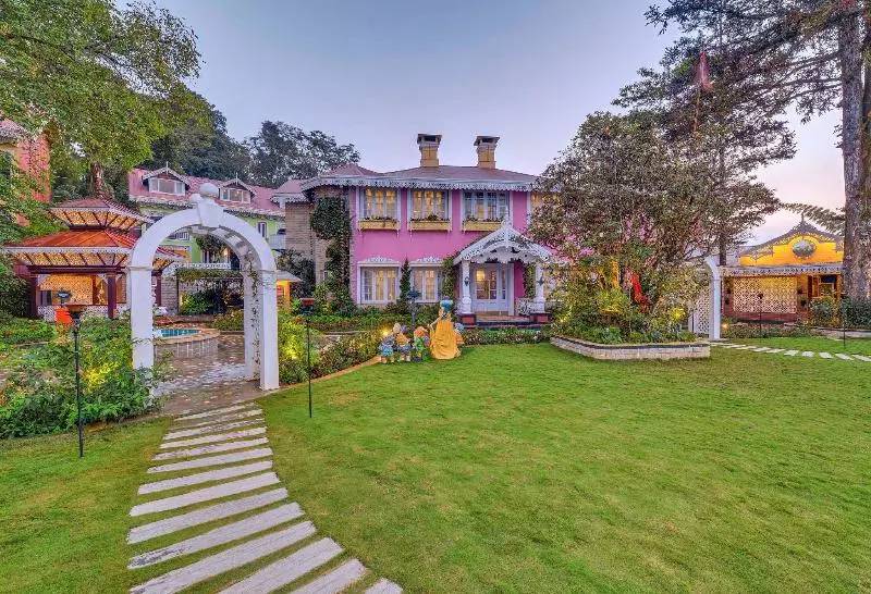 ホテル Mayfair Himalayan Spa Resort