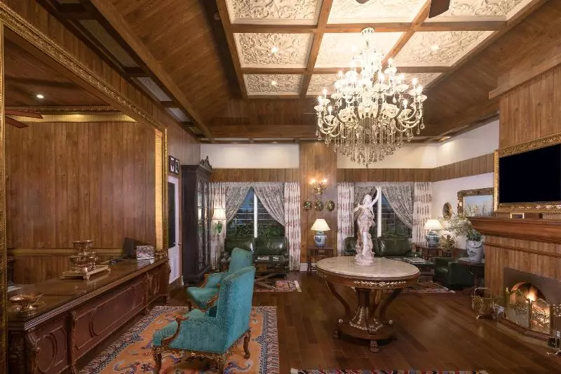 ホテル Mayfair Himalayan Spa Resort