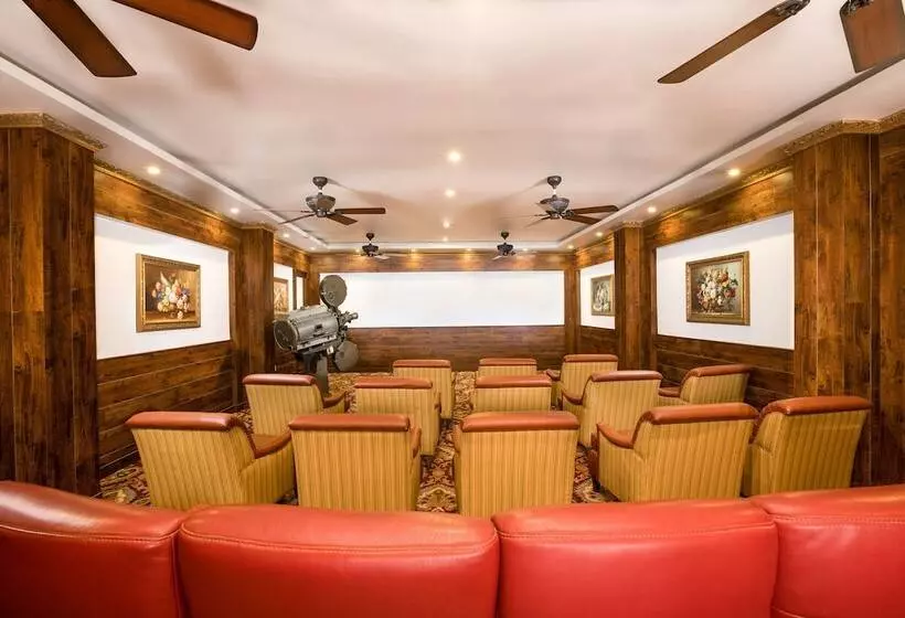 ホテル Mayfair Himalayan Spa Resort