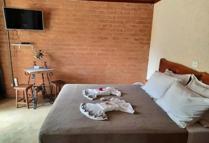 ペンション Cores E Flores Da Serra Pousada De Charme