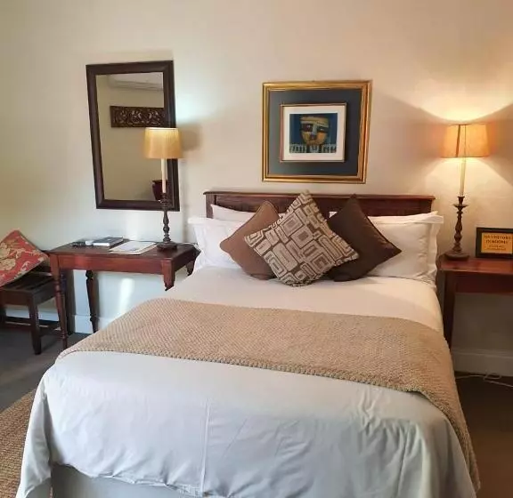 Majatalo Roche House