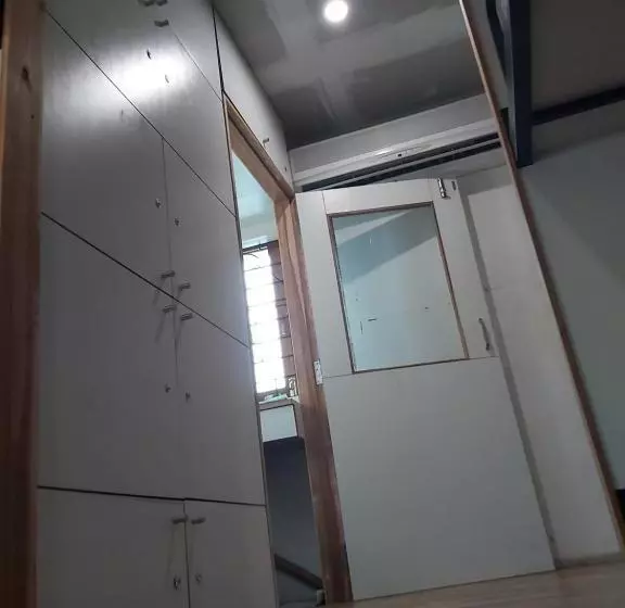 Cămin Arya Dormitory