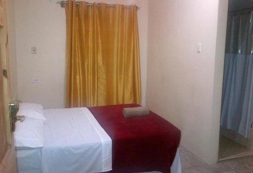 هاستل Presidents Inn Trinidad