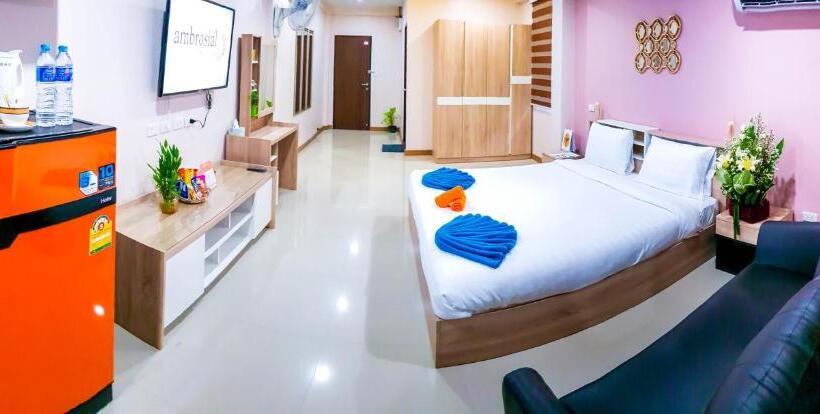 Walking Street Residence   Boutique Suites Near The Beach & Walking Street