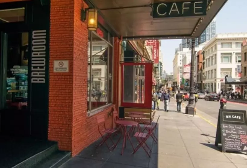 The Bartlett Hotel And Guesthouse