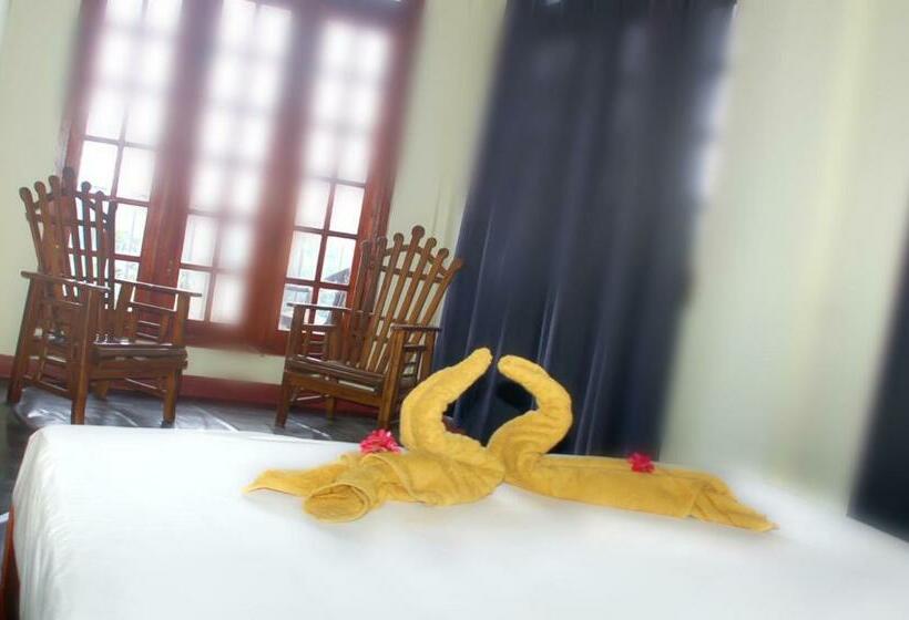 ペンション Chirayu