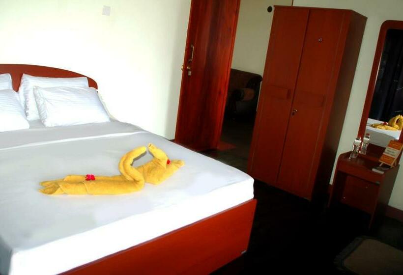 ペンション Chirayu