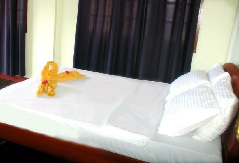 ペンション Chirayu