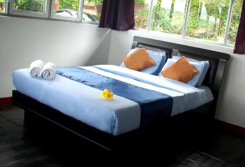 ペンション Chirayu