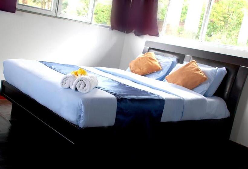 ペンション Chirayu