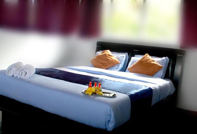 ペンション Chirayu