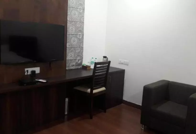 ベッドアンドブレックファースト Adya Inn