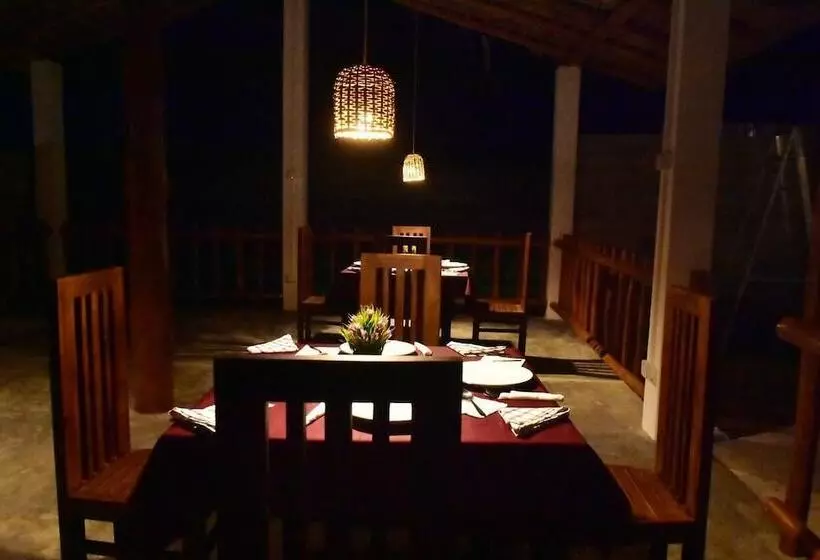 Majatalo Baby Elephant Green House