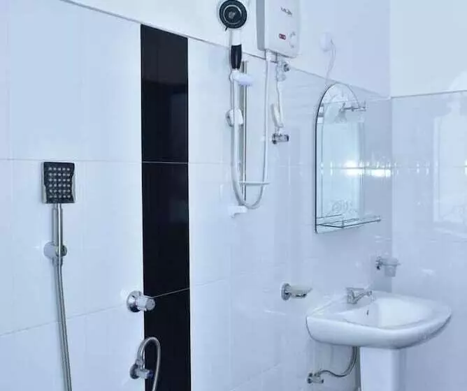 Majatalo Baby Elephant Green House