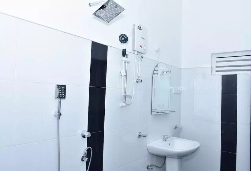 Majatalo Baby Elephant Green House