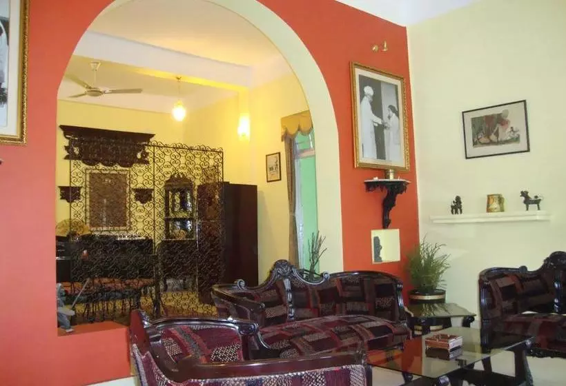 پانسیون Baruah Bhavan