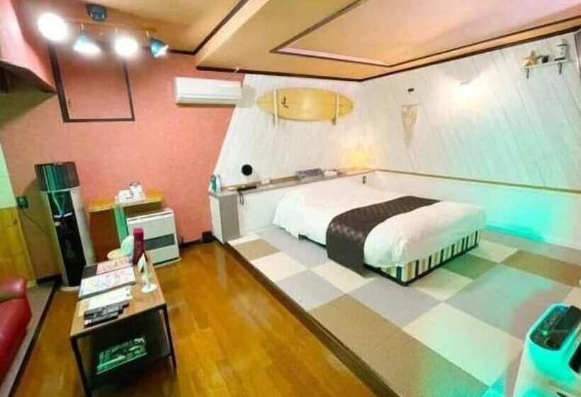 فندق Suzukake   Adult Only