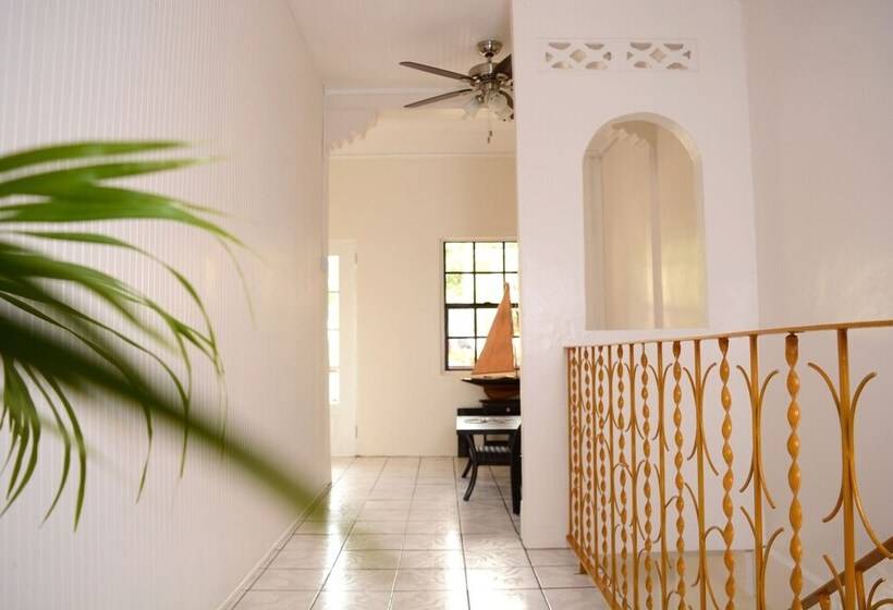 پانسیون Church Street Guest House