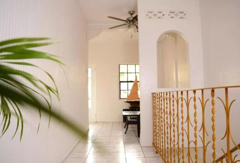 پانسیون Church Street Guest House