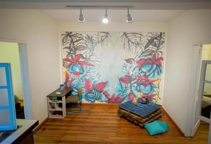 ペンション Happina Suites