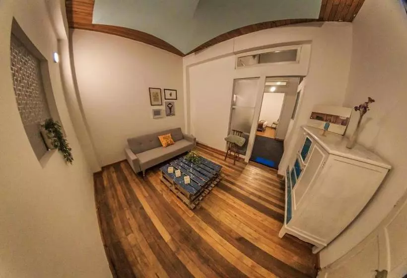 ペンション Happina Suites