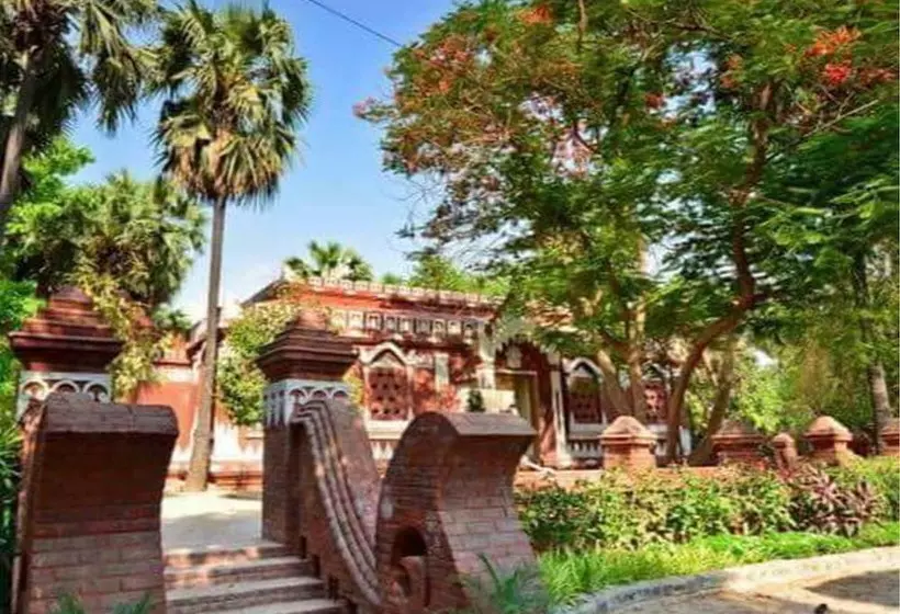 پانسیون Nanda Garden