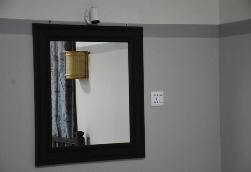 پانسیون Nanda Garden