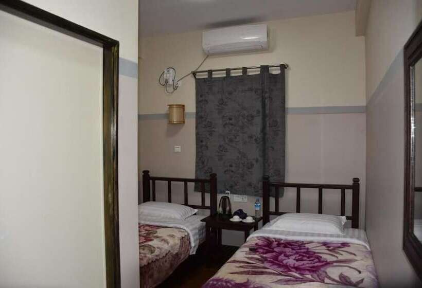 پانسیون Nanda Garden