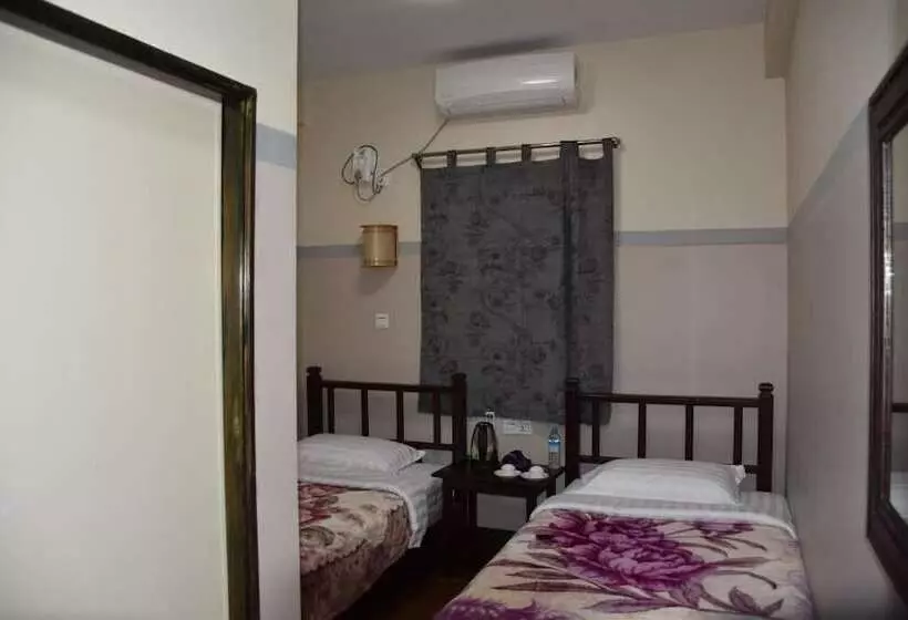 پانسیون Nanda Garden