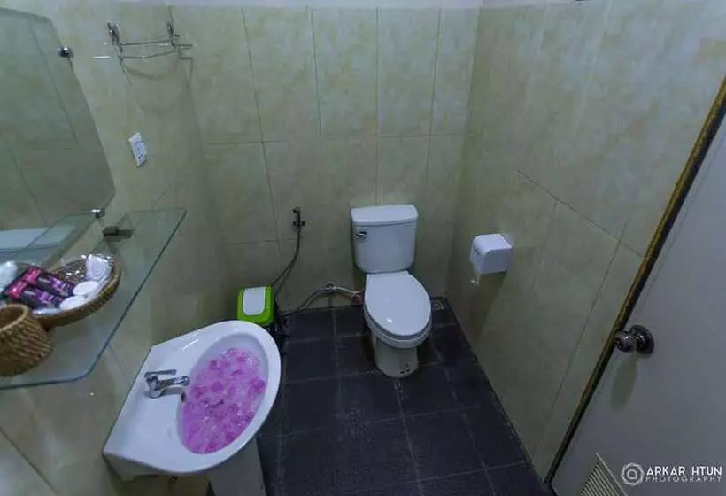 پانسیون Nanda Garden