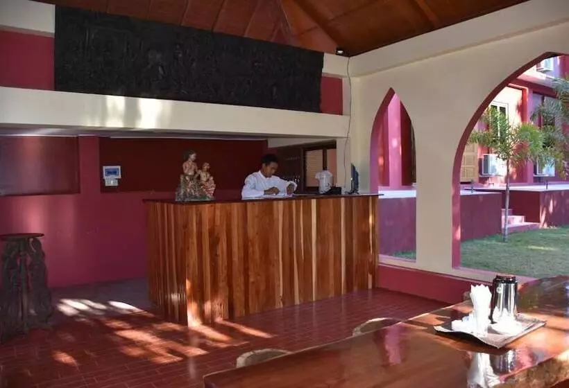 پانسیون Nanda Garden