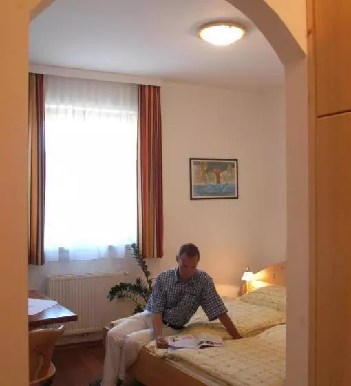 Weingut Pension Stockingerhof